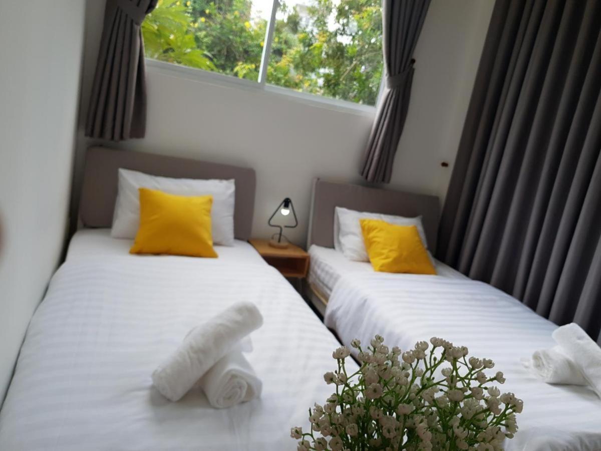 Yelo Hostel & Cafe Ho Chi Minh-stad Buitenkant foto